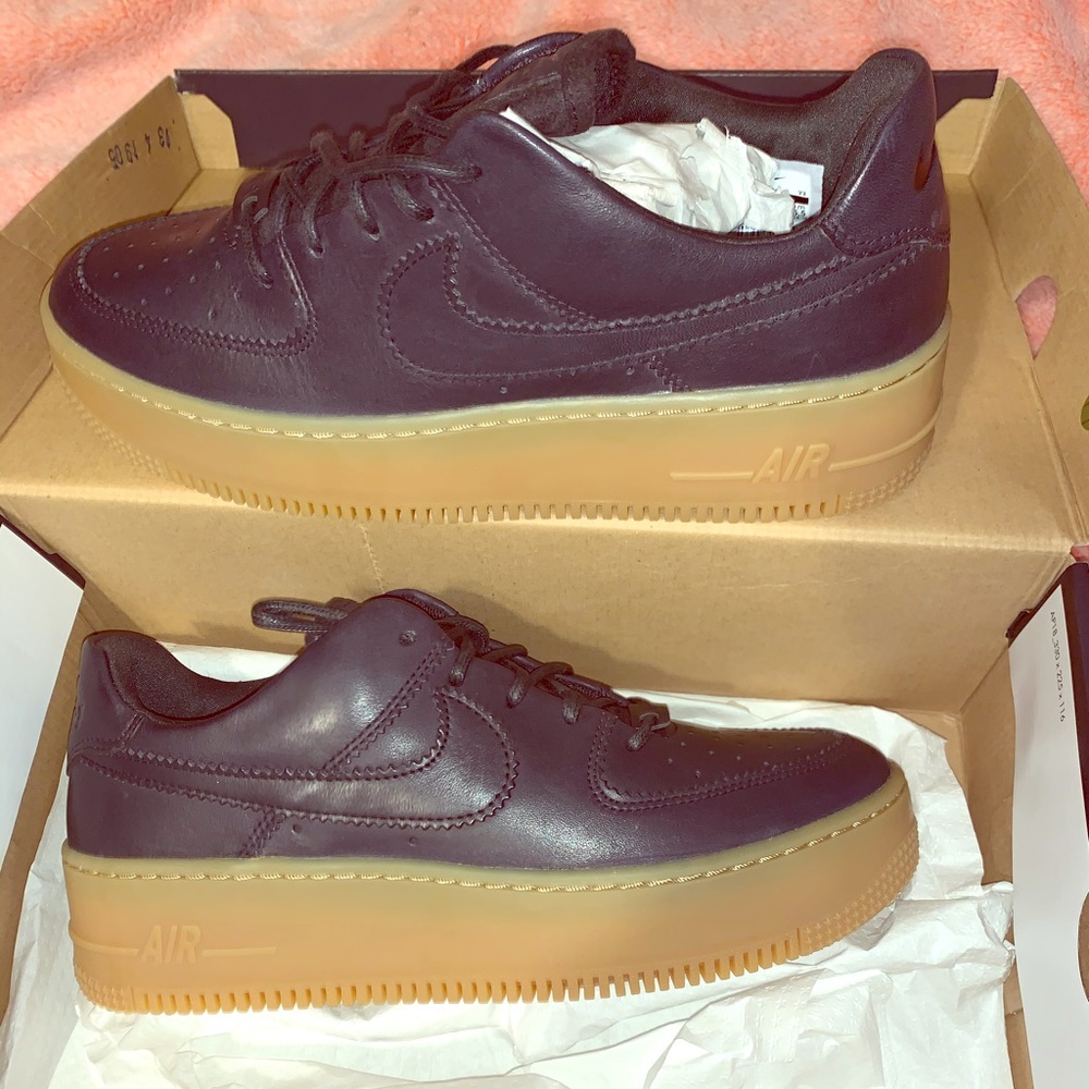 Air Force 1 Sage Low LX 8.5